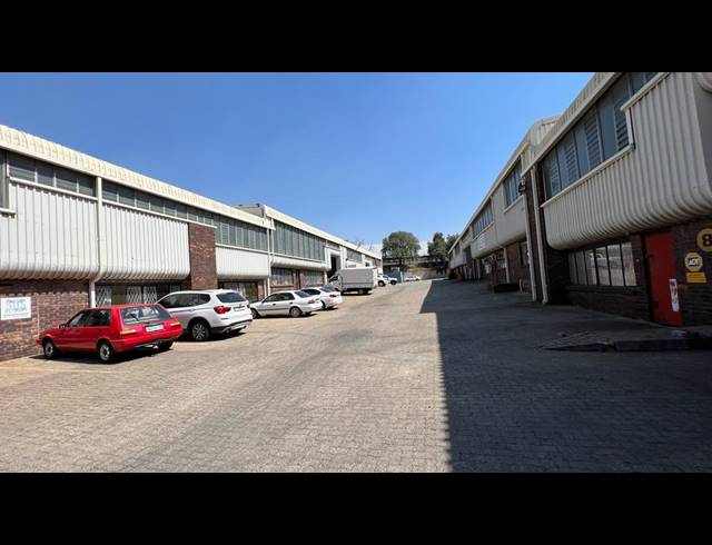 6,251M² WAREHOUSE FOR SALE IN SELBY